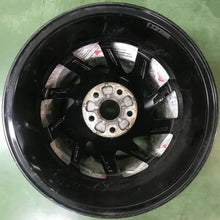 Laden Sie das Bild in den Galerie-Viewer, 1x Alufelge 17 Zoll 7.0" 5x112 40ET Glanz Schwarz 5NA601025P VW Tiguan Rim Wheel FEL1240269546vp