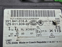 Laden Sie das Bild in den Galerie-Viewer, Frontscheinwerfer Skoda Superb III 3V1941016A Xenon Rechts Headlight SCH3754314748kx