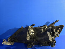 Laden Sie das Bild in den Galerie-Viewer, Frontscheinwerfer Mitsubishi Outlander P5589R Xenon Rechts Headlight
