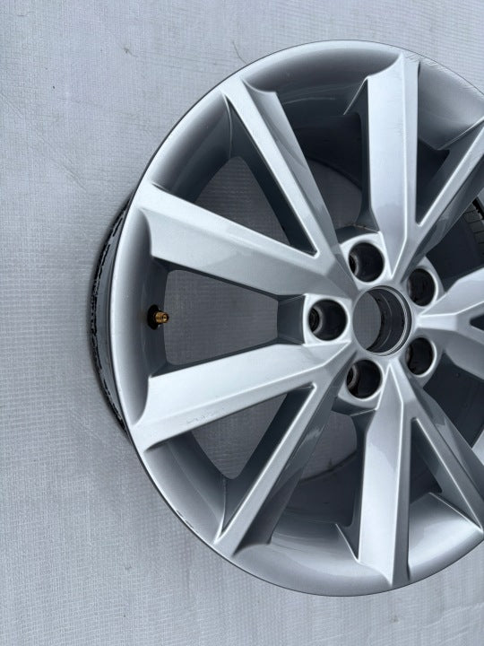 1x Alufelge 16 Zoll 7.0" 5x100 46ET Glanz Silber 5JA601025B Skoda I Rim Wheel FEL2059317395pe