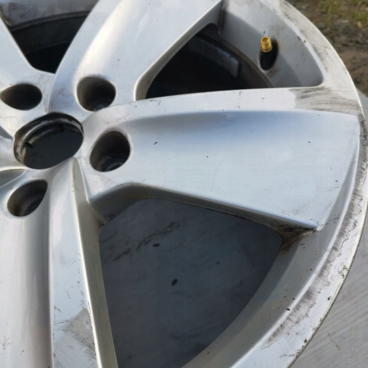 1x Alufelge 17 Zoll 7.5" 5x112 51ET Glanz Silber 5F0601025B Seat Leon Rim Wheel FEL3030439480dq