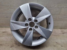 Load image into Gallery viewer, 1x Alufelge 15 Zoll 6.0" 5x100 43ET Glanz Silber 5J0601025AB Skoda Fabia Ii FEL3771551966kq