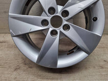 Load image into Gallery viewer, 1x Alufelge 15 Zoll 6.0" 5x100 43ET Glanz Silber 5J0601025AB Skoda Fabia Ii FEL3771551966kq