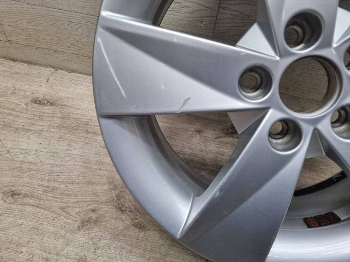 1x Alufelge 15 Zoll 6.0" 5x100 43ET Glanz Silber 5J0601025AB Skoda Fabia Ii FEL3771551966kq
