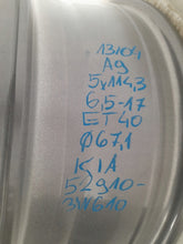 Load image into Gallery viewer, 1x Alufelge 17 Zoll 6.5" 5x114.3 40ET Glanz Graphit 529103W610 Kia Rim Wheel FEL4551150982ne