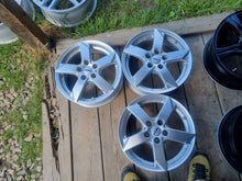 Load image into Gallery viewer, 1x Alufelge 15 Zoll 5.5" 5x100 40ET Glanz Silber KBA52236 VW Rim Wheel FEL5853117419de