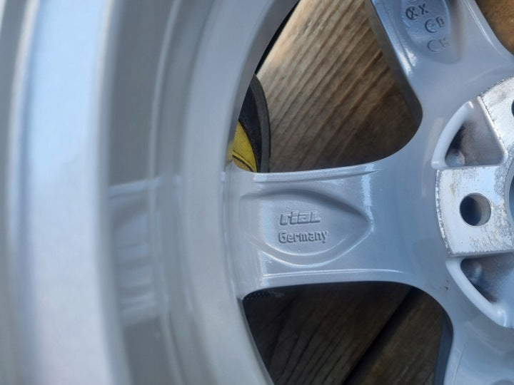 1x Alufelge 15 Zoll 5.5" 5x100 40ET Glanz Silber KBA52236 VW Rim Wheel FEL5853117419de