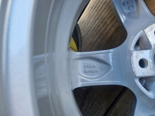 Load image into Gallery viewer, 1x Alufelge 15 Zoll 5.5" 5x100 40ET Glanz Silber KBA52236 VW Rim Wheel FEL5853117419de
