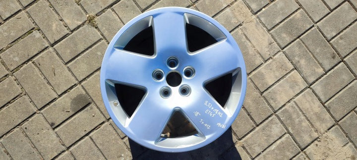 1x Alufelge 18 Zoll 8.5