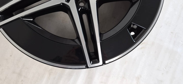 1x Alufelge 18 Zoll 8.5" 5x112 52ET A2064011800 Mercedes-Benz W206 Rim Wheel FEL7157870107qu