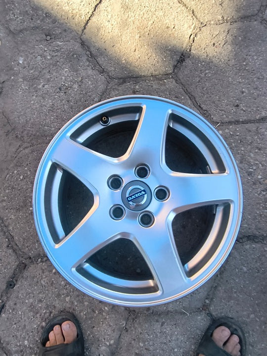 1x Alufelge 16 Zoll 7.0" 5x108 49ET Glanz Silber 30736364 Volvo S80 S60 FEL7174522257uh