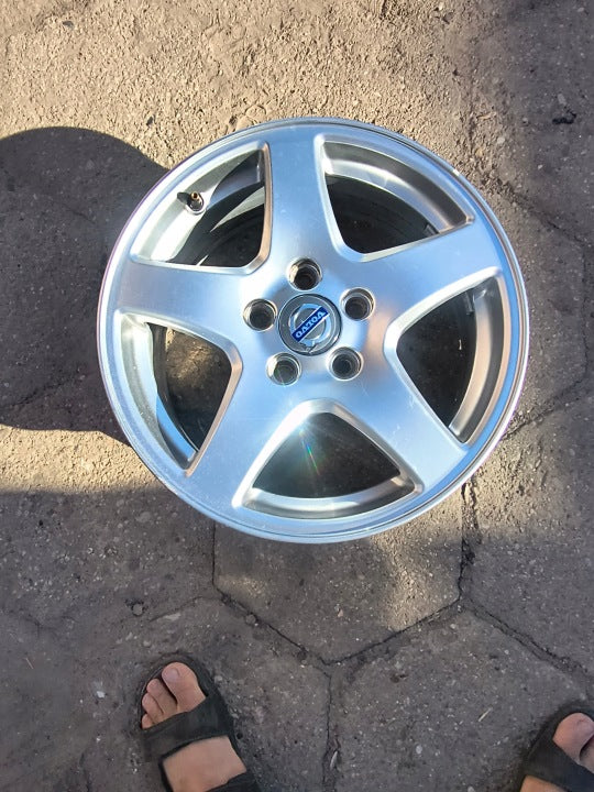 1x Alufelge 16 Zoll 7.0" 5x108 49ET Glanz Silber 30736364 Volvo S80 S60 FEL7174522257uh