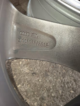 Load image into Gallery viewer, 1x Alufelge 19 Zoll 8.5" 5x112 40ET Glanz 8W0601025CG Audi Rim Wheel FEL7415162169bi