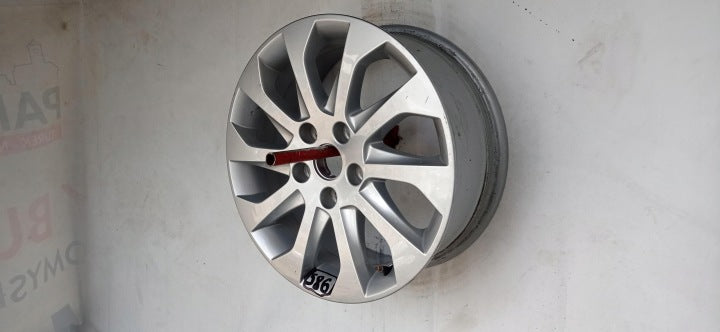 1x Alufelge 16 Zoll 6.5" 5x112 46ET Glanz Silber 5F0601025A Seat Leon Rim Wheel FEL7842530506ye