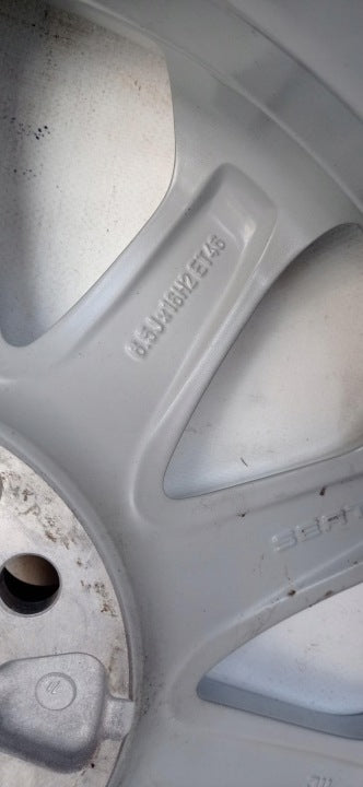 1x Alufelge 16 Zoll 6.5" 5x112 46ET Glanz Silber 5F0601025A Seat Leon Rim Wheel FEL7842530506ye