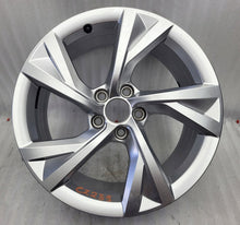 Load image into Gallery viewer, 1x Alufelge 18 Zoll 8.0" 5x112 40ET Glanz Silber 8W0601025EJ Audi A5 Rim Wheel FEL7956207012nn