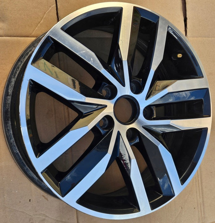1x Alufelge 17 Zoll 6.0" 5x112 50ET Glanz 2K5601025K VW Caddy Rim Wheel FEL8584676336kx