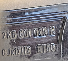 Load image into Gallery viewer, 1x Alufelge 17 Zoll 6.0" 5x112 50ET Glanz 2K5601025K VW Caddy Rim Wheel FEL8584676336kx