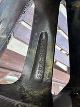 Load image into Gallery viewer, 1x Alufelge 17 Zoll 7.0" 4x100 54ET Glanz Graphit 52910Q0500 Hyundai I20 Mg FEL9121052013lg