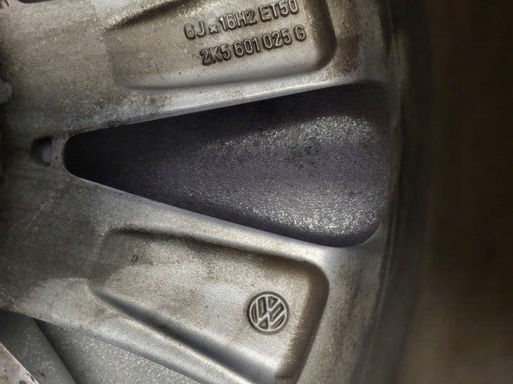 1x Alufelge 16 Zoll 6.5" 5x112 50ET Glanz Silber 2K5601025G VW Touran Golf Caddy FEL9400371516wh