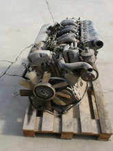 Load image into Gallery viewer, Motor Mercedes-Benz 124 Diesel Engine Unkomplett MOT1131272968nh