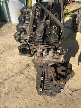 Laden Sie das Bild in den Galerie-Viewer, Motor Volvo I B4204S3 2.0 107kW Benzin Engine Unkomplett MOT1884064250oa