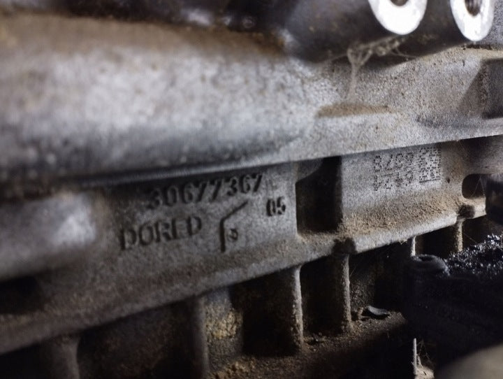 Motor Volvo V70 I 30677367 2.4 2006 Diesel Engine Unkomplett MOT1974105223us
