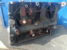 Laden Sie das Bild in den Galerie-Viewer, Motorblock VW Golf VIII DNF 2.0 TSI 2022 Benzin Unkomplett MOT4132315619om