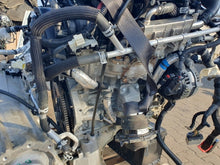 Laden Sie das Bild in den Galerie-Viewer, Motor Dodge Jeep Durango 68233205AF 3.6 91TKm 2017 Benzin Engine Komplett MOT4453921482of