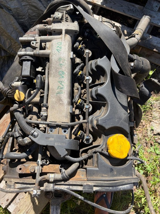 Motor Fiat Bravo II 1.9 Diesel Engine Komplett MOT5246270875ik
