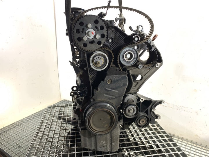 Motor Audi B8 CAGB 2.0 143PS 105kW 2007 Diesel Engine Unkomplett MOT5464188128ep