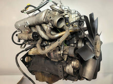 Laden Sie das Bild in den Galerie-Viewer, Motor Land Rover Defender TD5 2.5 122PS 1999 Diesel Engine Unkomplett MOT6272323187of