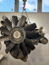 Laden Sie das Bild in den Galerie-Viewer, Motor Land Rover Defender TD5 2.5 122PS 1999 Diesel Engine Unkomplett MOT6272323187of