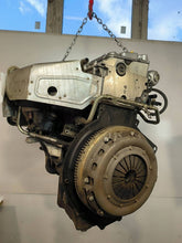 Laden Sie das Bild in den Galerie-Viewer, Motor Land Rover Defender TD5 2.5 122PS 1999 Diesel Engine Unkomplett MOT6272323187of