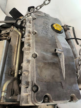 Laden Sie das Bild in den Galerie-Viewer, Motor Land Rover Defender TD5 2.5 122PS 1999 Diesel Engine Unkomplett MOT6272323187of