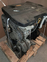 Laden Sie das Bild in den Galerie-Viewer, Motor Mazda 5 I RF7J 2.0 CITD 208TKm Diesel Engine Komplett MOT8111159875nm