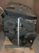 Laden Sie das Bild in den Galerie-Viewer, Motor Mazda 5 I RF7J 2.0 CITD 208TKm Diesel Engine Komplett MOT8111159875nm