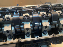 Laden Sie das Bild in den Galerie-Viewer, Motor VW T5 AXD 2.5 TDI 130PS 96kW Diesel Engine Unkomplett MOT8314937066nq