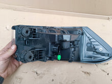 Laden Sie das Bild in den Galerie-Viewer, Rückleuchte VW I 14B945208A Rechts Rearlight RUK1015446956mf