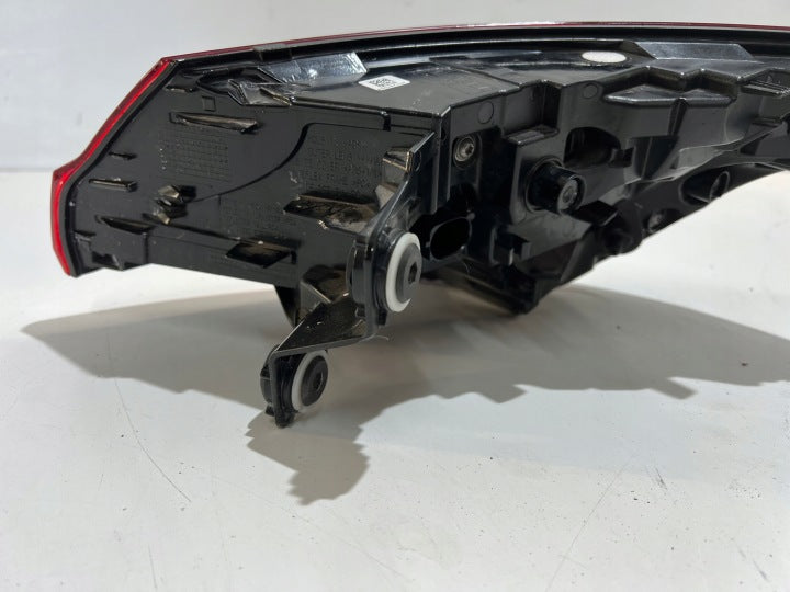 Rückleuchte Audi E-Tron 4KE945091D Links Rearlight RUK1076056878jv
