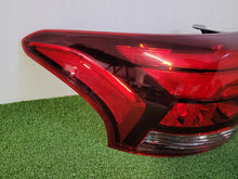 Laden Sie das Bild in den Galerie-Viewer, Rückleuchte Mitsubishi Outlander III 2AR1YS1 Links Rearlight RUK1084555101ud