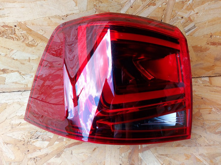 Rückleuchte Seat Alhambra 7N594520713S Ein Stück (Rechts oder Links) Rearlight RUK1253584423ar