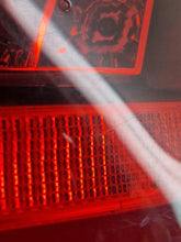 Laden Sie das Bild in den Galerie-Viewer, Rückleuchte Mercedes-Benz A2128200264 Rechts Rearlight RUK1304813363mi