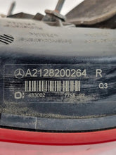 Laden Sie das Bild in den Galerie-Viewer, Rückleuchte Mercedes-Benz A2128200264 Rechts Rearlight RUK1304813363mi