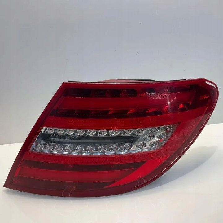 Rückleuchte Mercedes-Benz 2048202764 Rechts Rearlight RUK1319637577ei