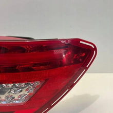 Laden Sie das Bild in den Galerie-Viewer, Rückleuchte Mercedes-Benz 2048202764 Rechts Rearlight RUK1319637577ei