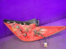 Laden Sie das Bild in den Galerie-Viewer, Rückleuchte Nissan Tiida 26555EM01A Links Rearlight RUK1322125082fd