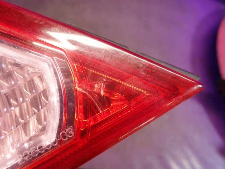 Rückleuchte Nissan Tiida 26555EM01A Links Rearlight RUK1322125082fd