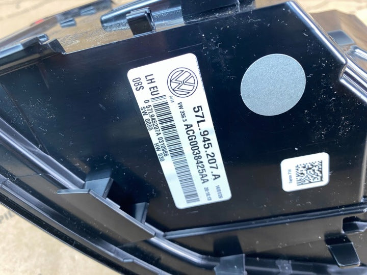 Rückleuchte VW 57L945207A Links Rearlight RUK1322301337vs