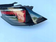 Laden Sie das Bild in den Galerie-Viewer, Rückleuchte Opel Astra L 9839298480 Links Rearlight RUK1328562894gb